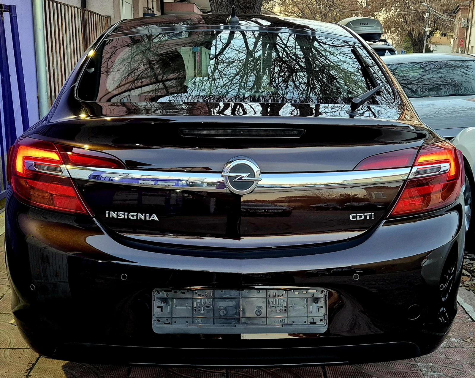 Opel Insignia 2.0d-COSMO-NAVI-6speed - изображение 10