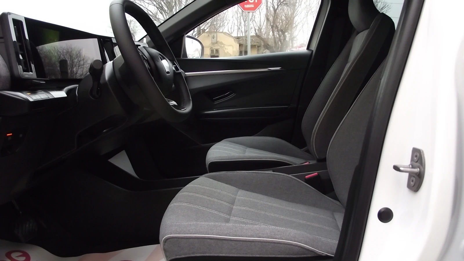 Renault Megane E.Tech.�����������. | Mobile.bg � ����������� 14