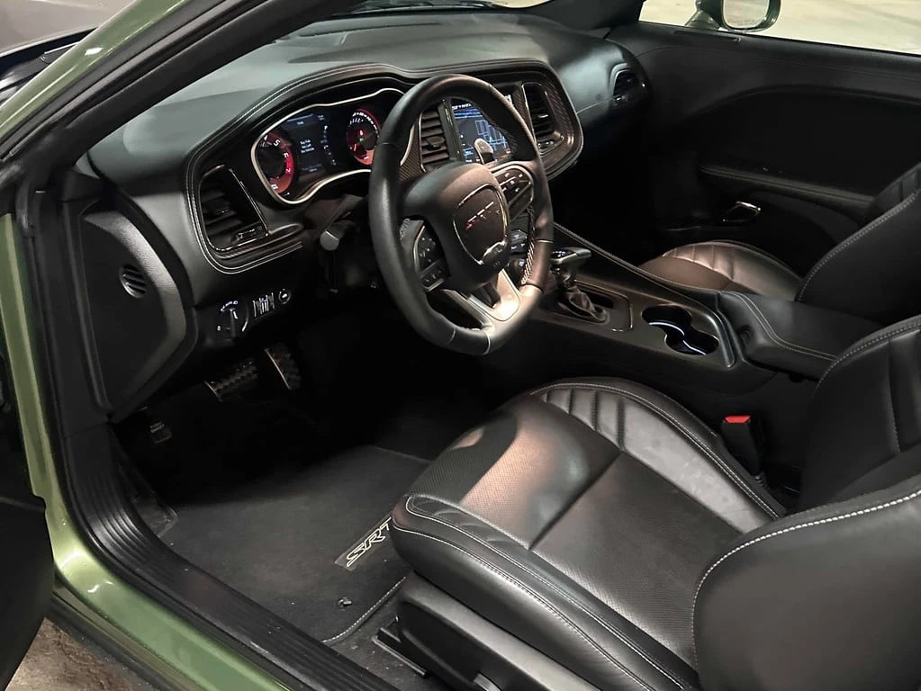 Dodge Challenger * SRT Super Stock * CARFAX * БЕЗ ПЪРВОНАЧАЛНА ВНОС - изображение 5