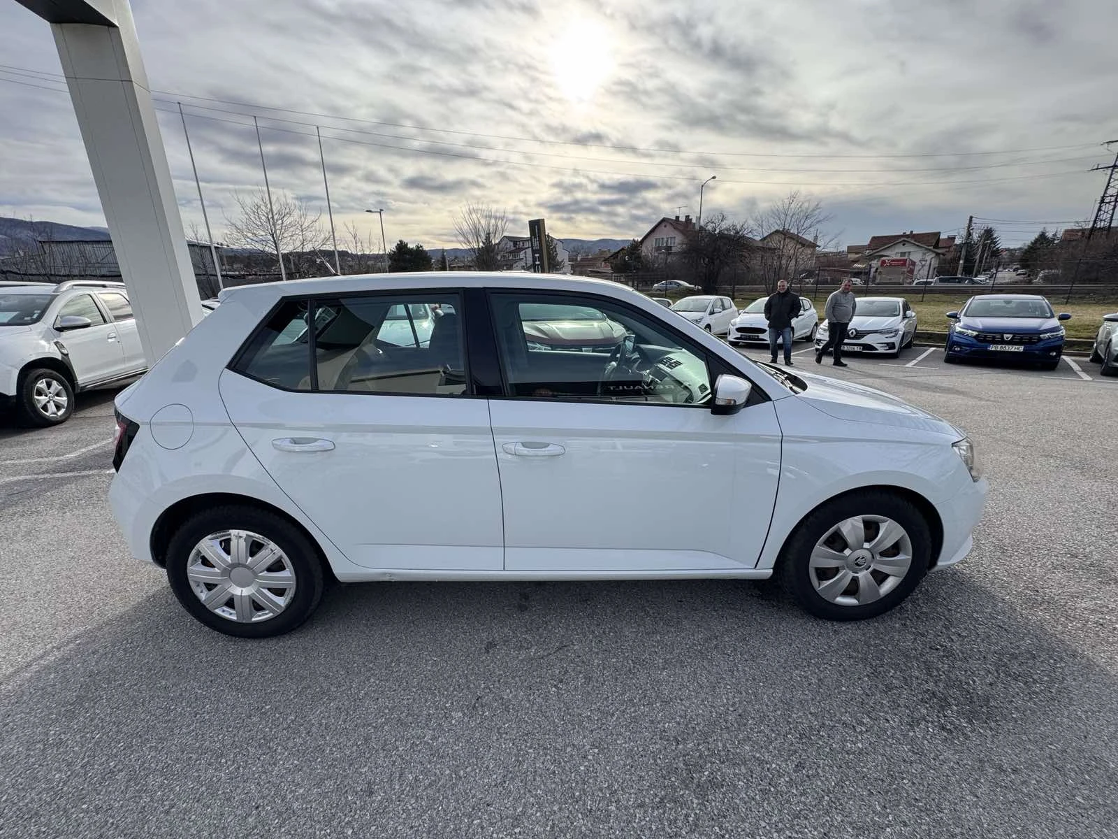 Skoda Fabia 1.0 MPI - изображение 7