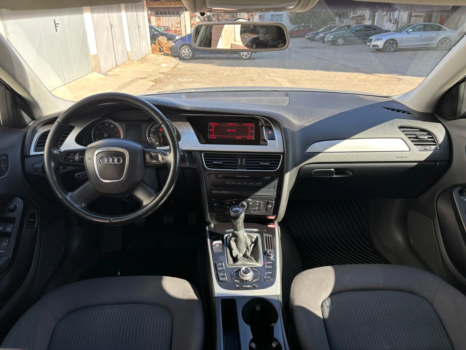 Audi A4 1.8 TFSI, снимка 11 - Автомобили и джипове - 53784743