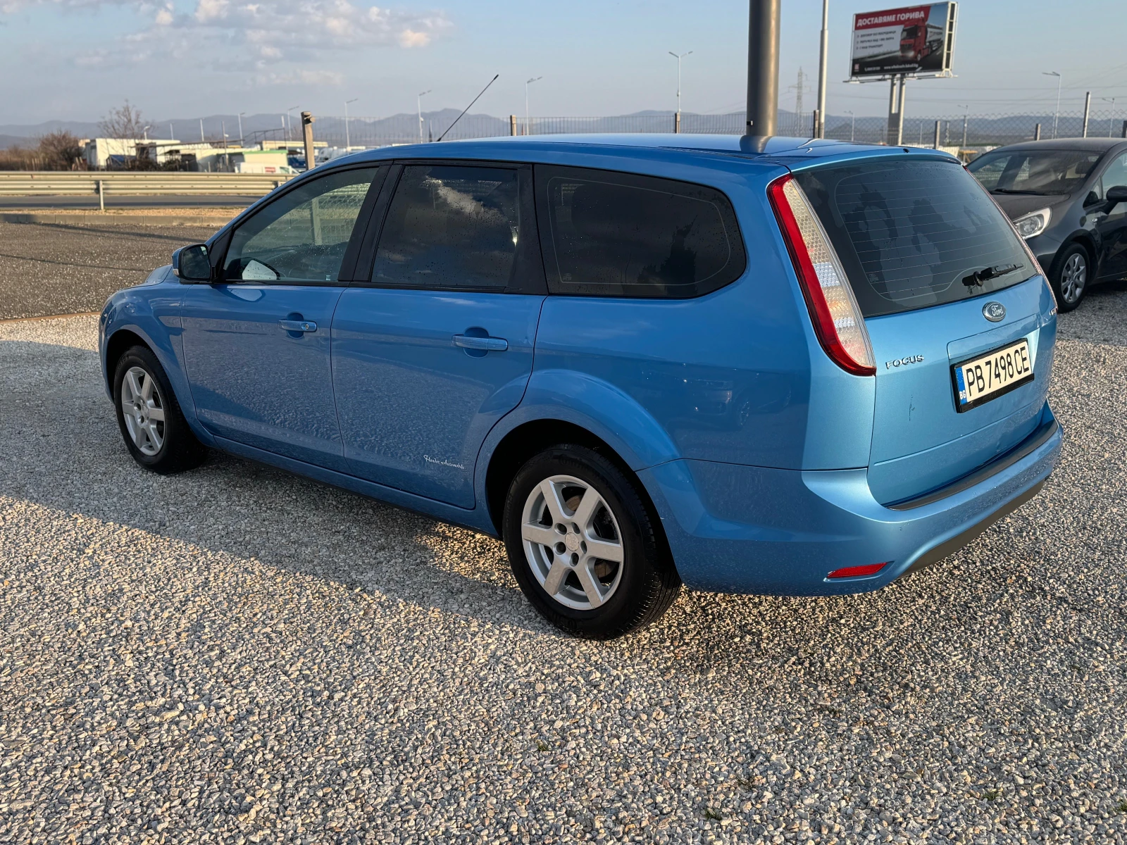 Ford Focus 1.6, снимка 4 - Автомобили и джипове - 53864098