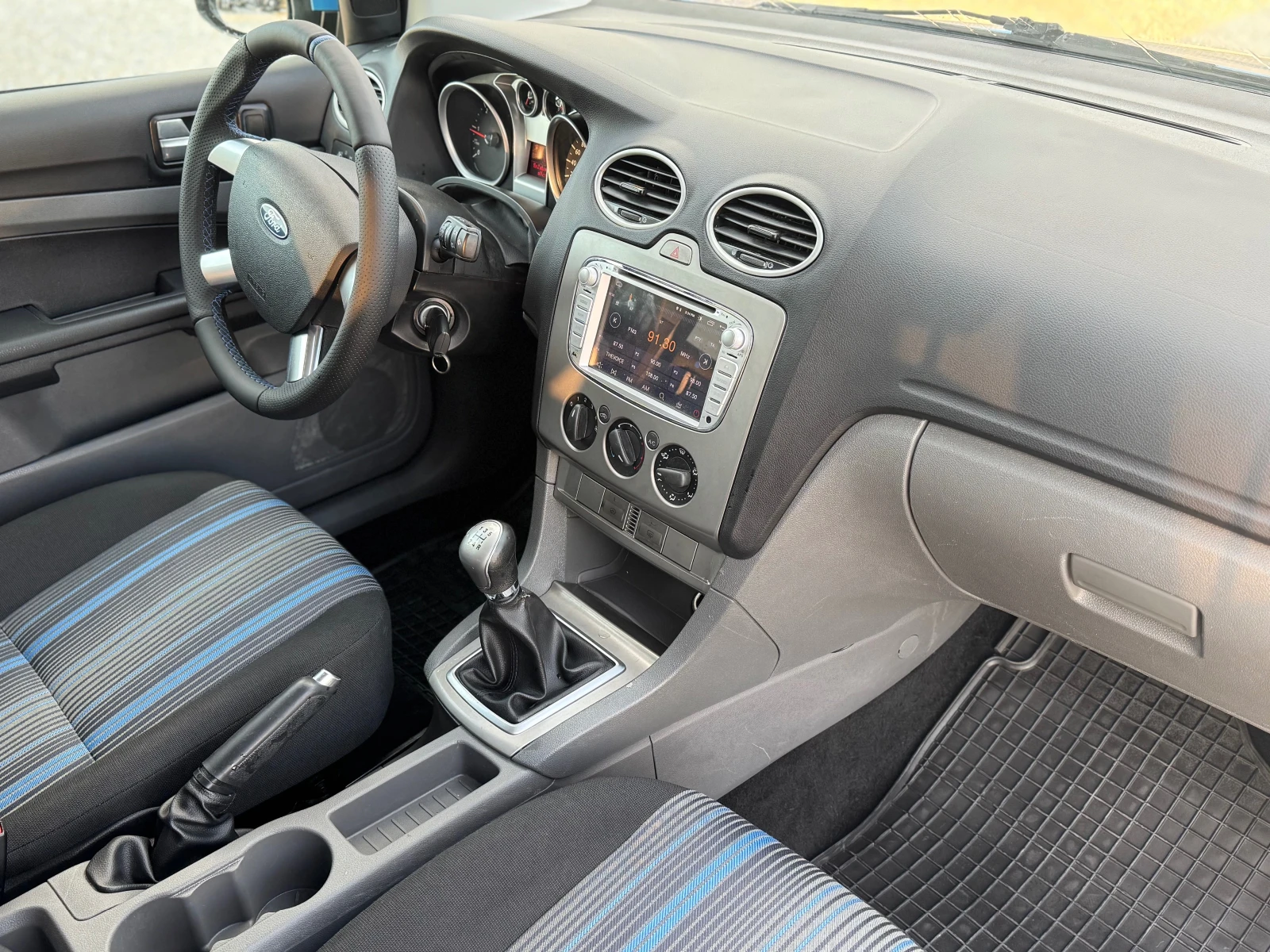 Ford Focus 1.6, снимка 8 - Автомобили и джипове - 53864098