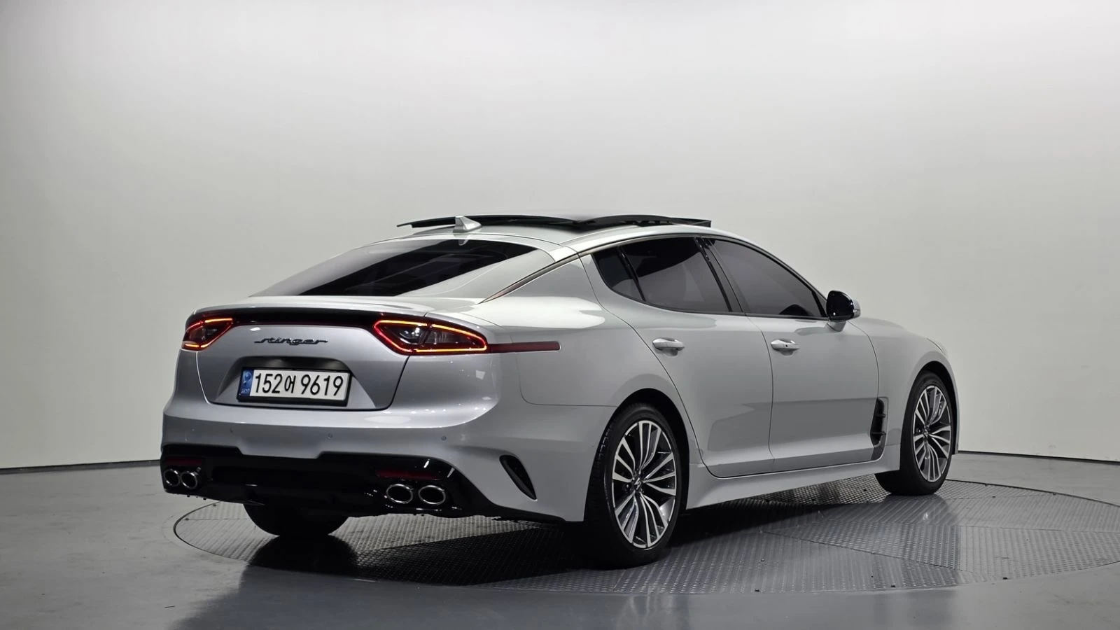 Kia Stinger 2.0T 2WD PLATINUM autogeorge.com | Mobile.bg � ����������� 3