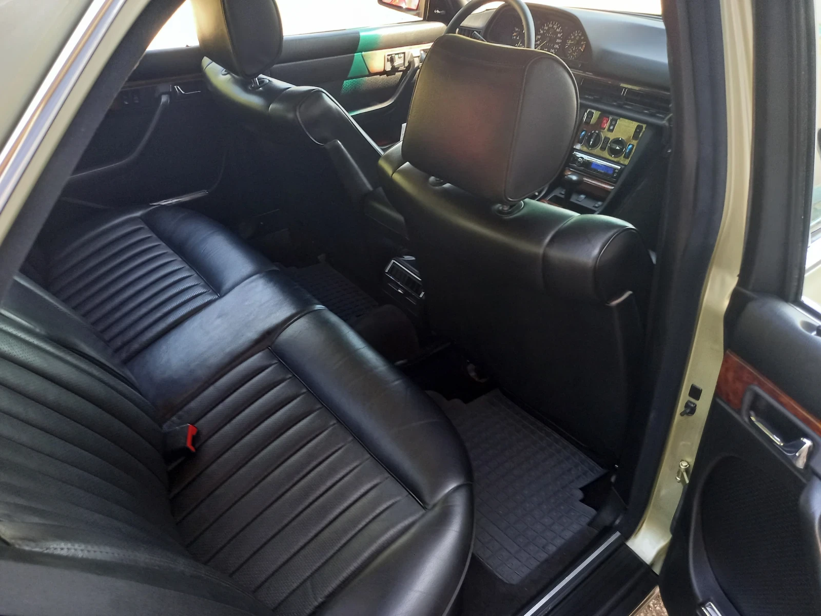Mercedes-Benz 126 300 SE 188к.с., снимка 9 - Автомобили и джипове - 54623314