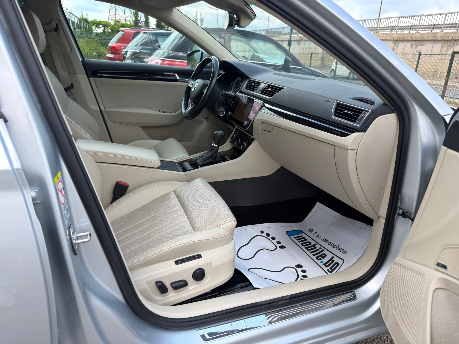 Skoda Superb 2.0TDI-4x4-LAURIN & KLEMENT-AUTOMAT-NAVI-KAMERA* , снимка 10 - Автомобили и джипове - 54969699