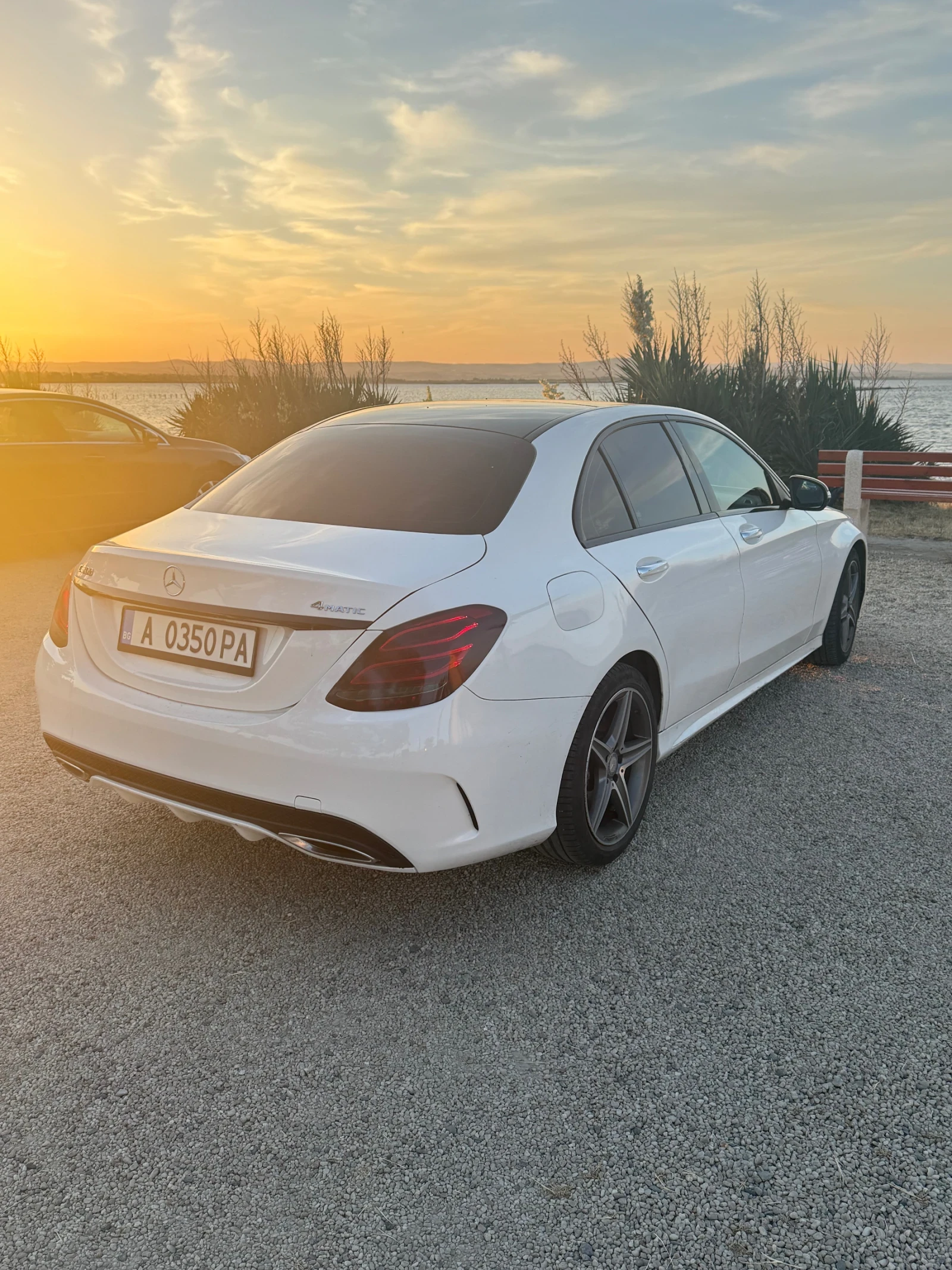 Mercedes-Benz C 300, снимка 5 - Автомобили и джипове - 55191335