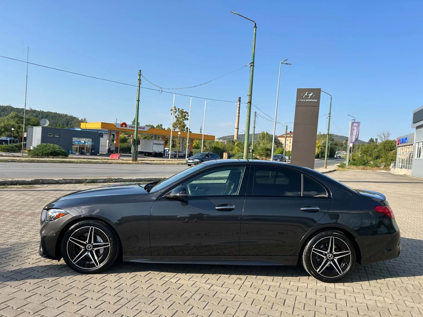 Mercedes-Benz C 300 AMG Line 4matic, снимка 4 - Автомобили и джипове - 55923302