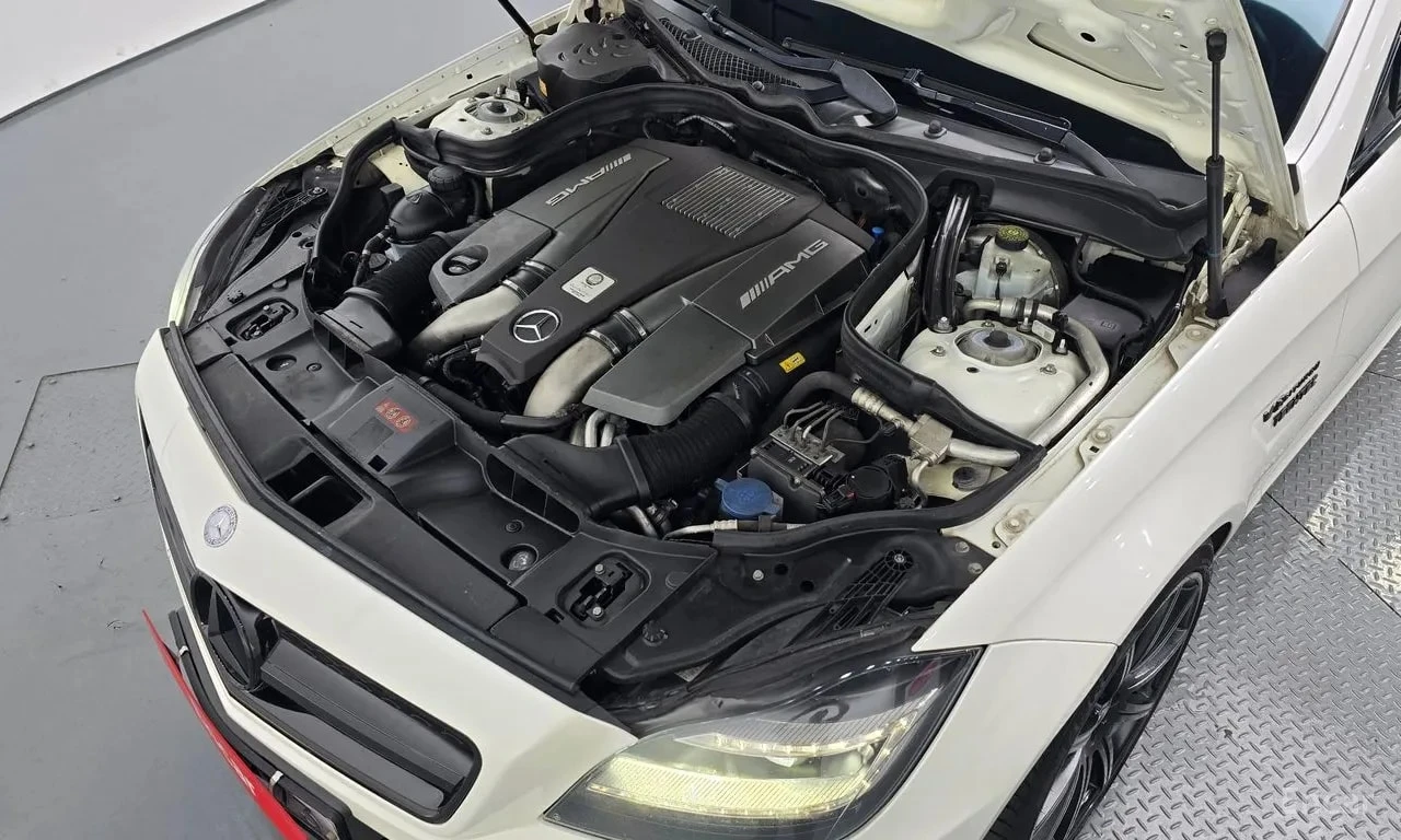 Mercedes-Benz CLS 63 AMG /ПОДГРЕВ/ОБДУХВАНЕ/ПАНО/ПАМЕТ/, снимка 2 - Автомобили и джипове - 56134271