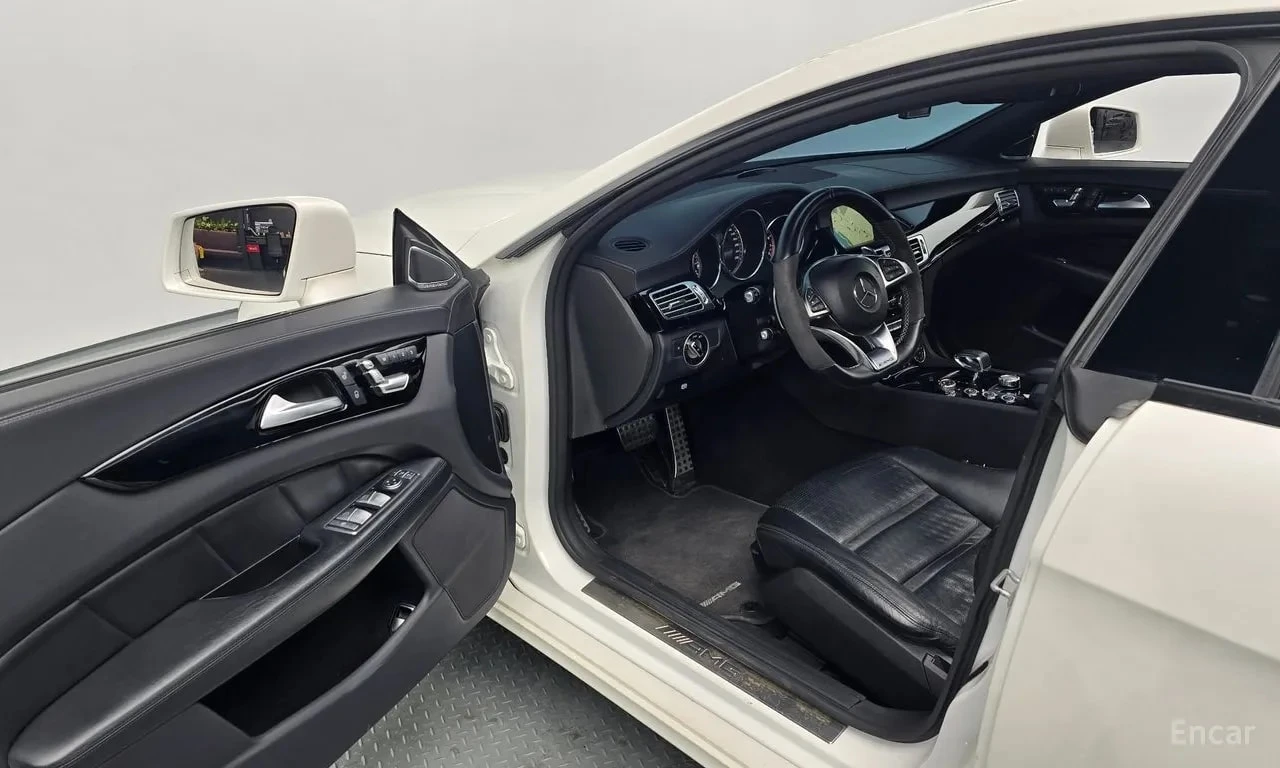Mercedes-Benz CLS 63 AMG /ПОДГРЕВ/ОБДУХВАНЕ/ПАНО/ПАМЕТ/, снимка 7 - Автомобили и джипове - 56134271