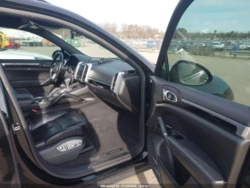 Porsche Cayenne PLATINUM* AWD* Обдухване* BOSE* Памет* Камера*  - 15900 € / 31097.70 лв. - 23034490 9