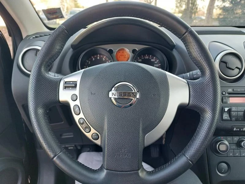 Nissan Qashqai 1, 6i 117ps, снимка 8 - Автомобили и джипове - 36396911