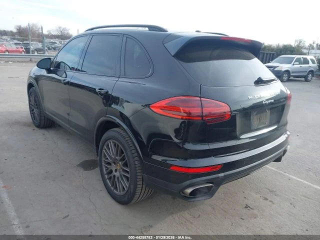 Porsche Cayenne PLATINUM* AWD* Обдухване* BOSE* Памет* Камера* , снимка 5 - Автомобили и джипове - 53817883