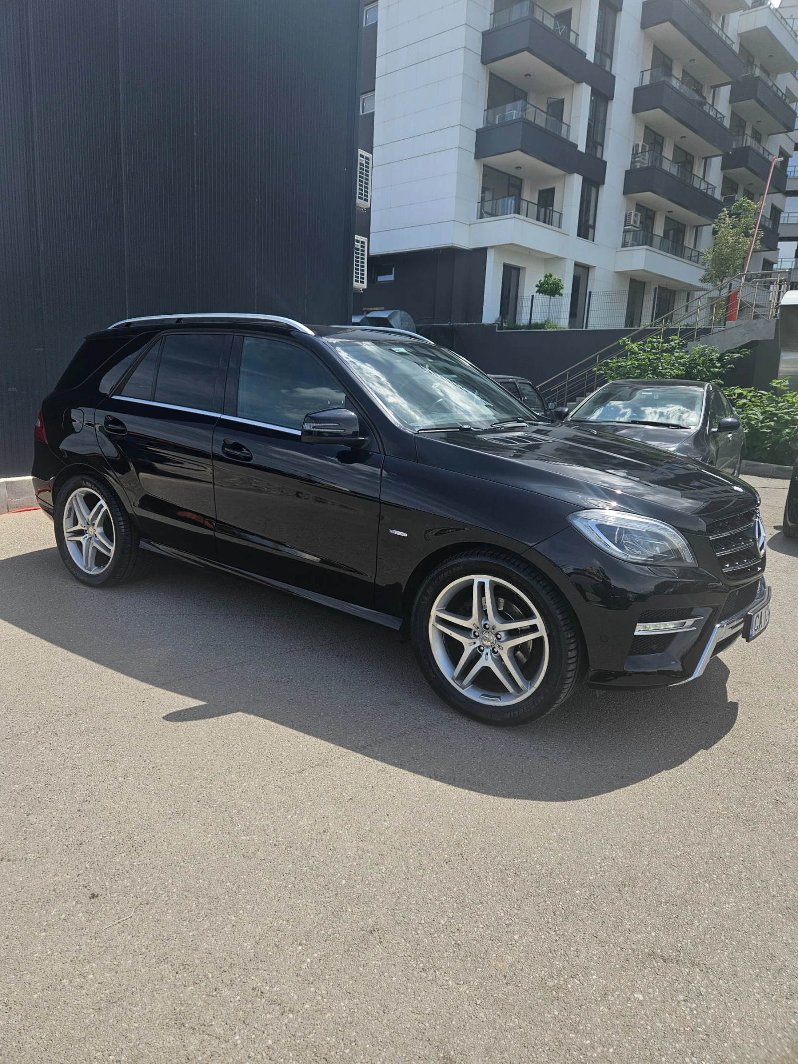 Mercedes-Benz ML 350  - изображение 3