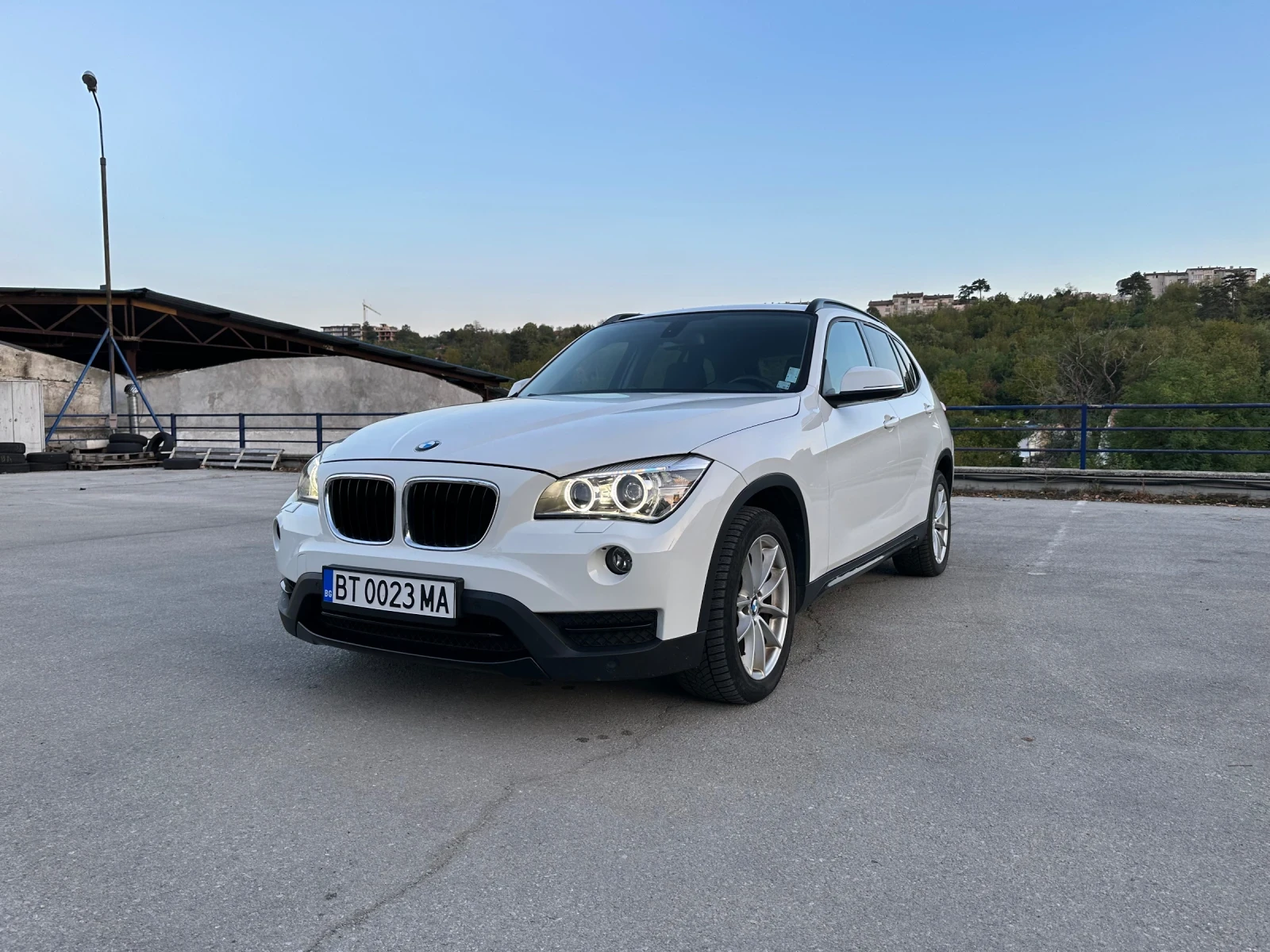 BMW X1 18D xDrive FACE - изображение 3