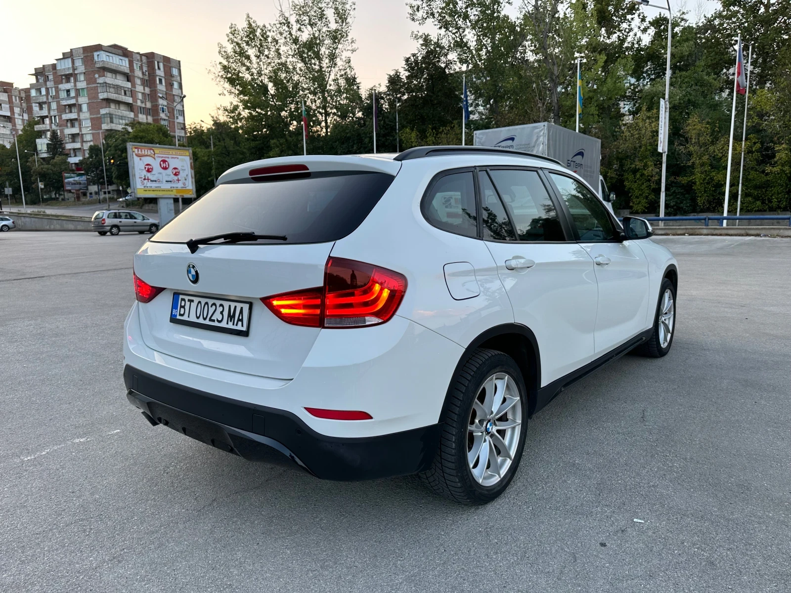 BMW X1 18D xDrive FACE - изображение 10