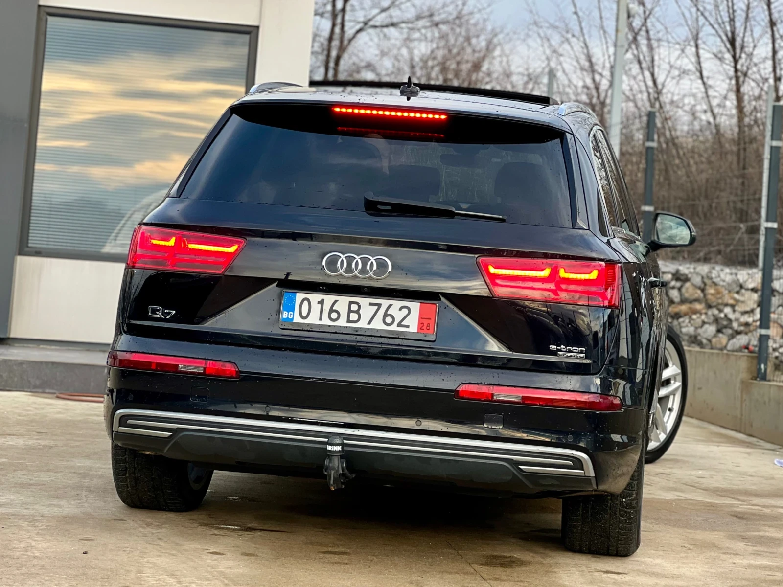 Audi Q7 E-TRON / 3.0TDI-374HP / ПОДГРЕВ / РЕАЛЕН ПРОБЕГ / - изображение 6