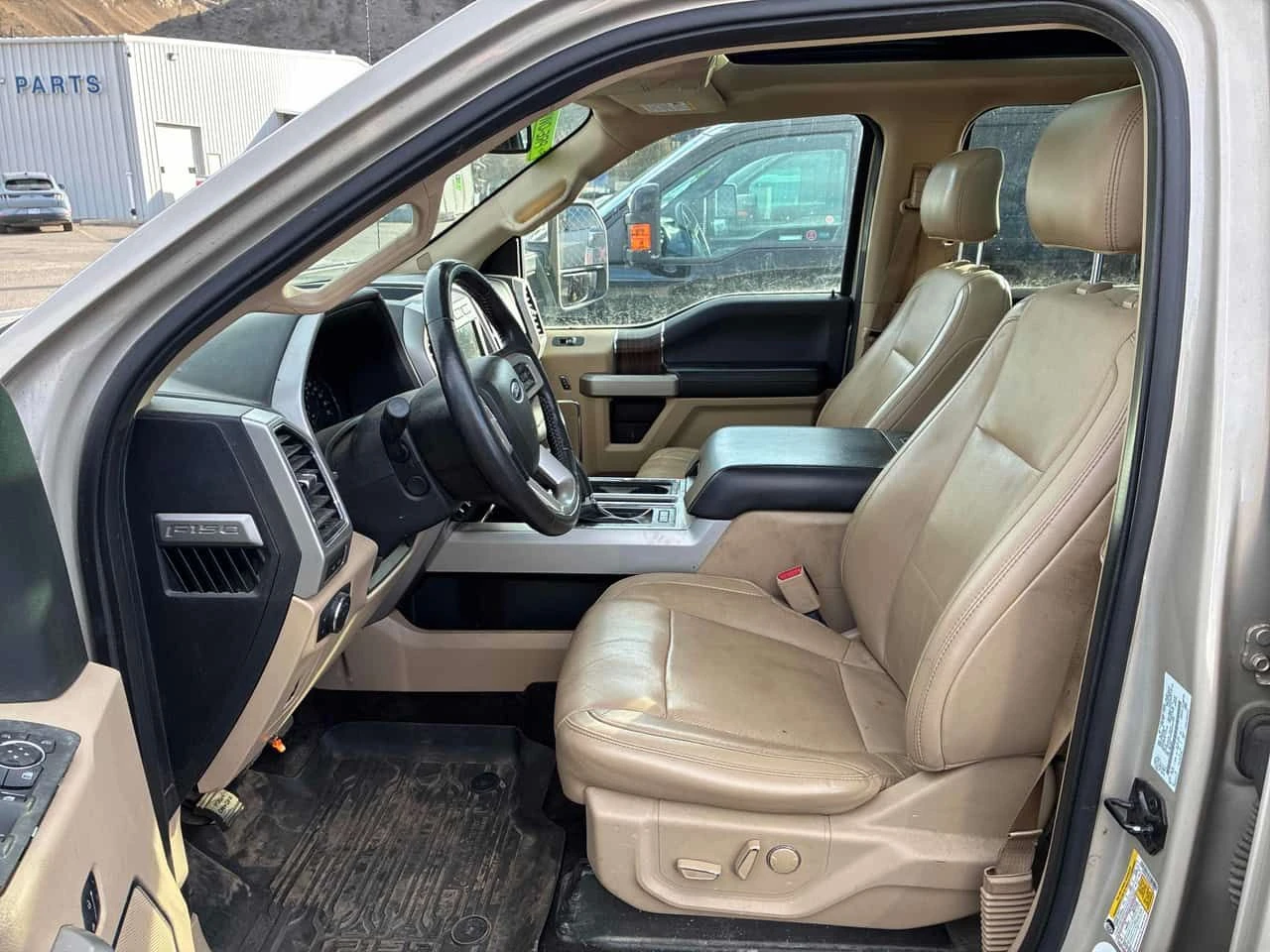 Ford F150 * 4WD SuperCrew * PANO* KEYLESS* ПОДГРЕВ* , снимка 5 - Автомобили и джипове - 53904294