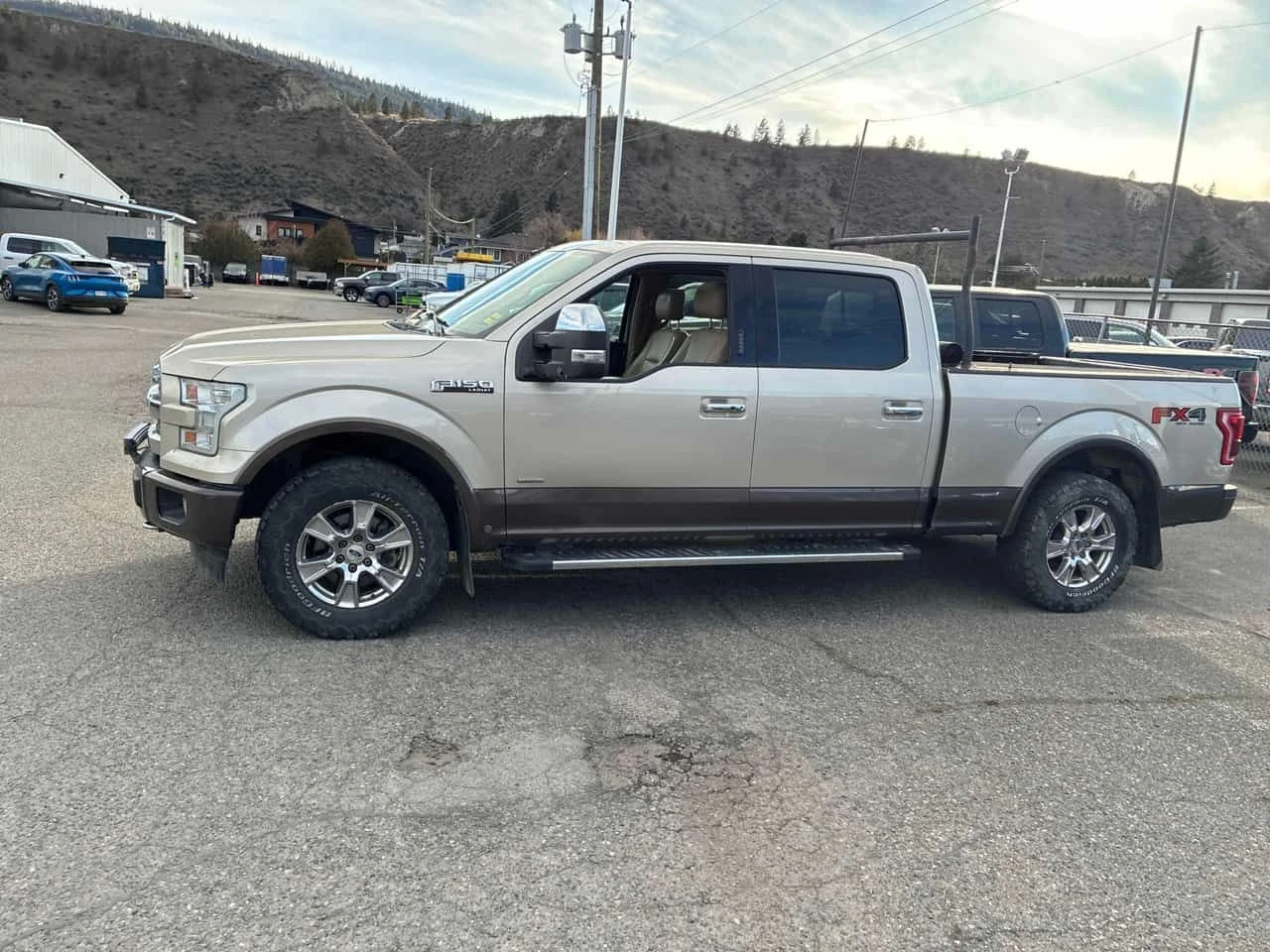 Ford F150 * 4WD SuperCrew * PANO* KEYLESS* ПОДГРЕВ* , снимка 2 - Автомобили и джипове - 53904294