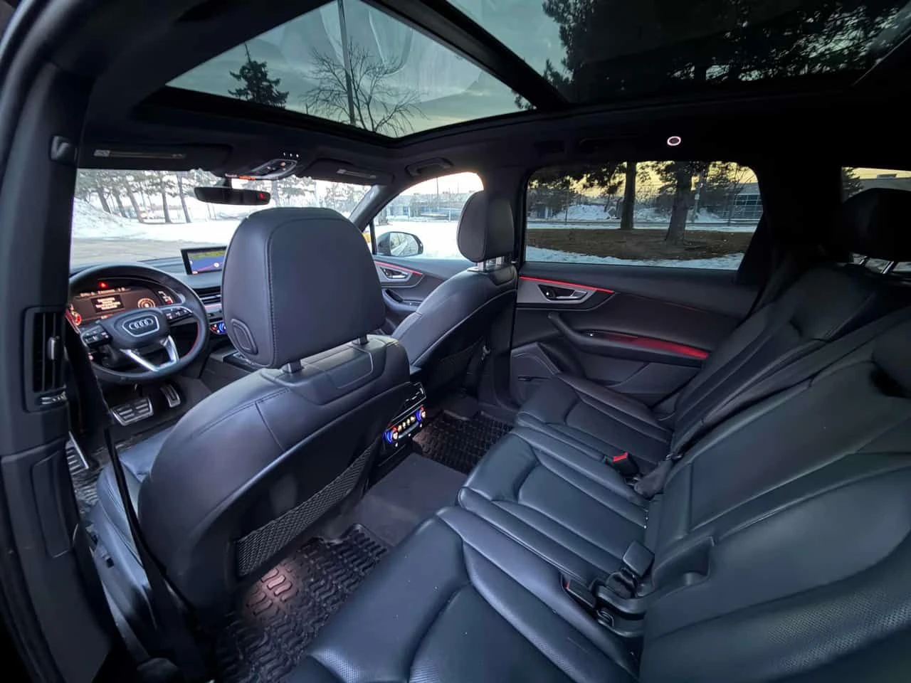 Audi Q7  3.0T Technik /360/LED/AMBIENT/BOSE, снимка 12 - Автомобили и джипове - 53953019