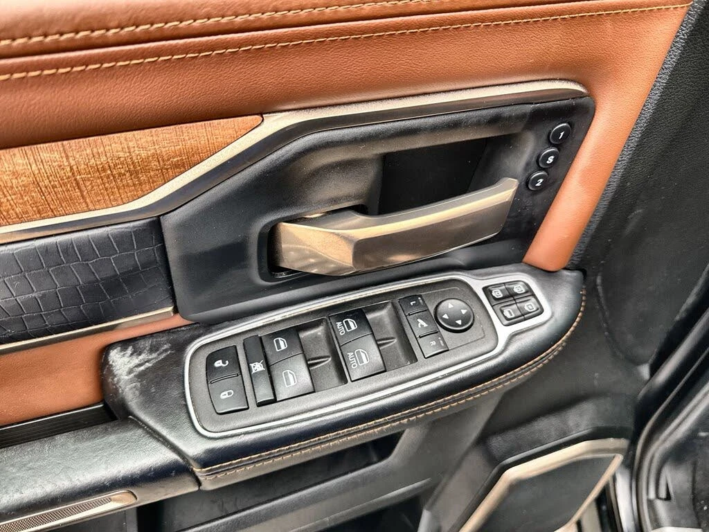 Dodge RAM 2500 Limited Longhorn Crew Cab 4WD, снимка 10 - Автомобили и джипове - 54611381