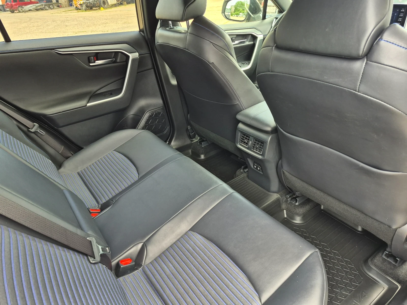 Toyota Rav4 138.000 �� ������ 4+ 4 | Mobile.bg � ����������� 13