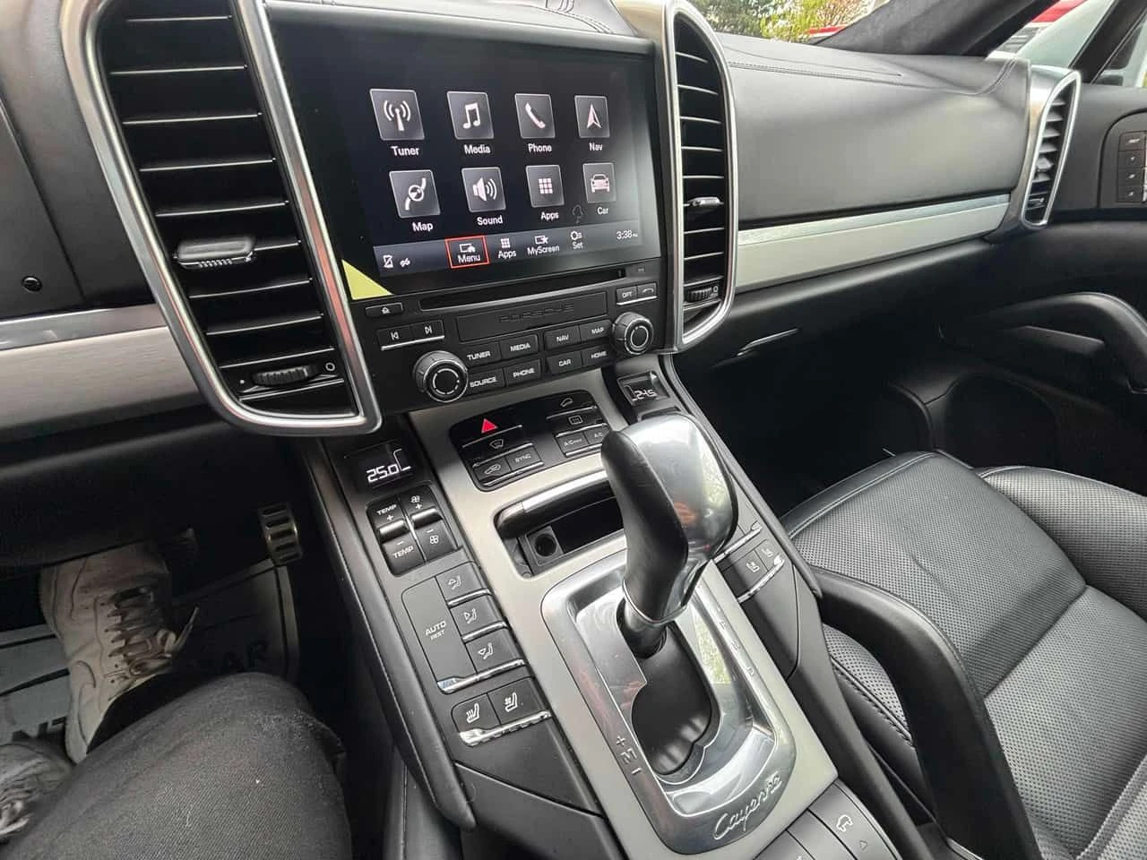 Porsche Cayenne * GTS * CARFAX * БЕЗ ПЪРВОНАЧАЛНА ВНОСКА, снимка 8 - Автомобили и джипове - 55212871