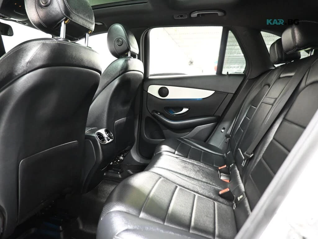 Mercedes-Benz GLC * 4MATIC * PANORAMA *  AвтоКредит * (ЦЕНА ДО БГ), снимка 17 - Автомобили и джипове - 55844972