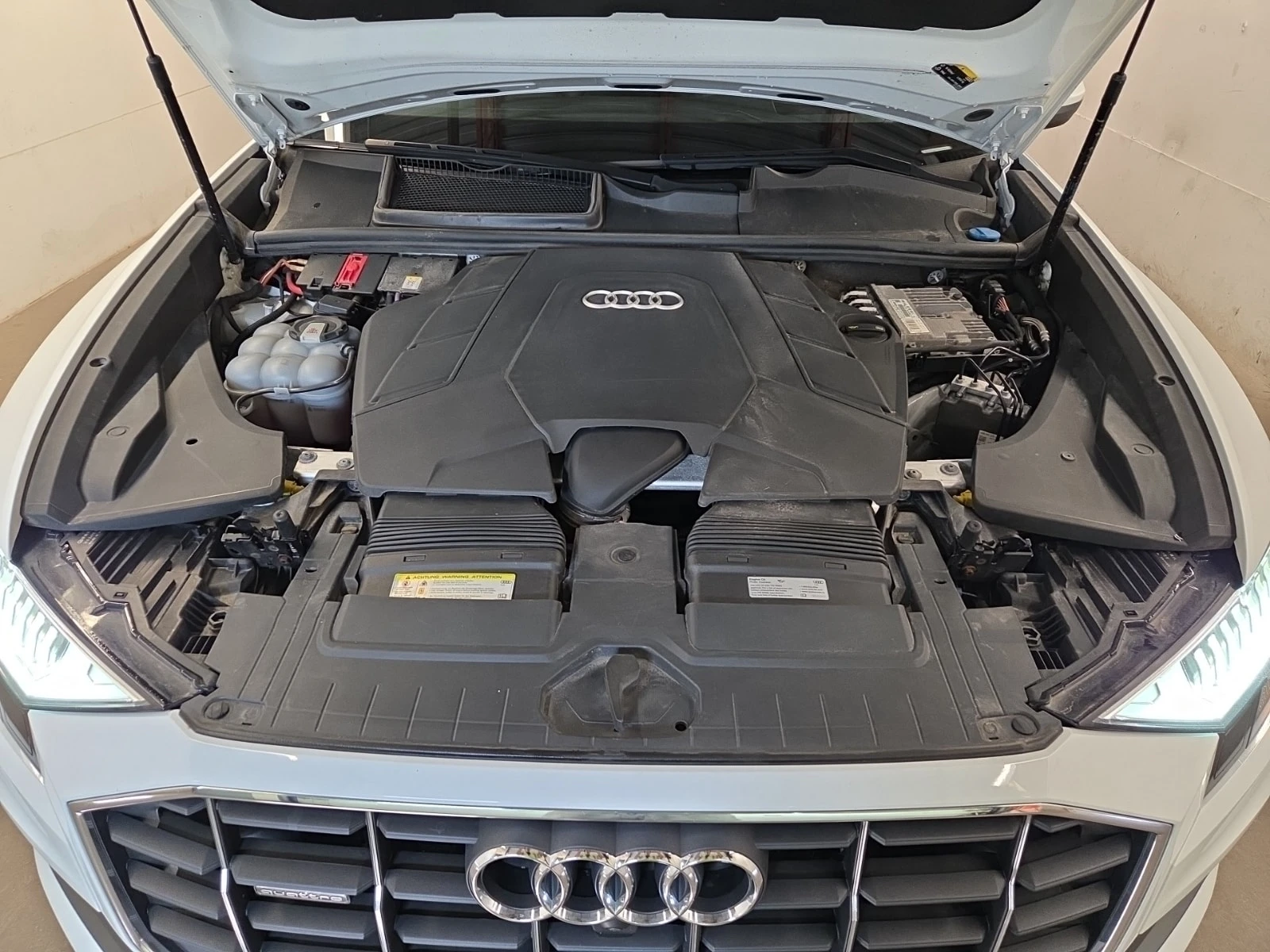 Audi Q8 * TECHNIK * CARFAX * ЦЕНА ДО БГ, снимка 17 - Автомобили и джипове - 56074792