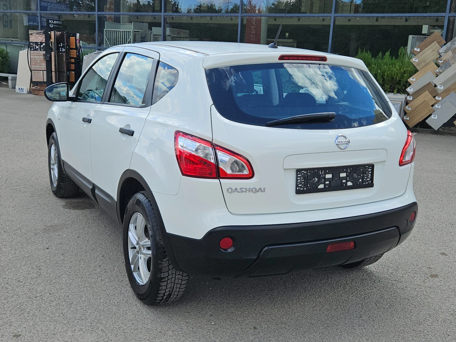 Nissan Qashqai 1.6i---FACE, снимка 7 - Автомобили и джипове - 56210695