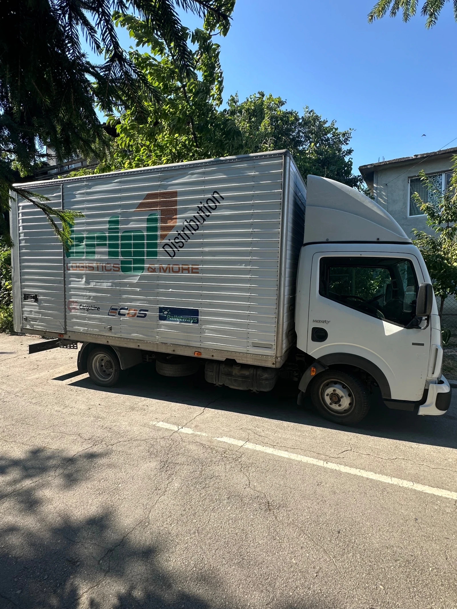 Renault Maxity, снимка 4 - Бусове и автобуси - 55575965