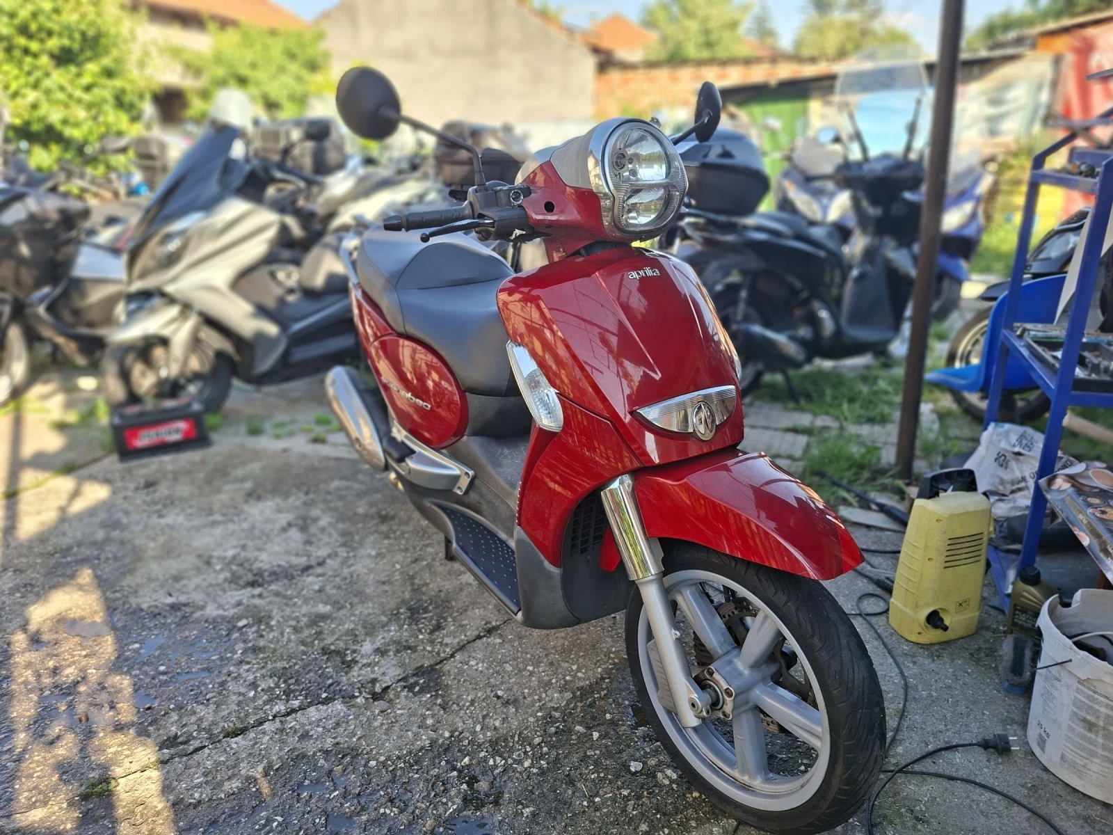 Aprilia Scarabeo 250i