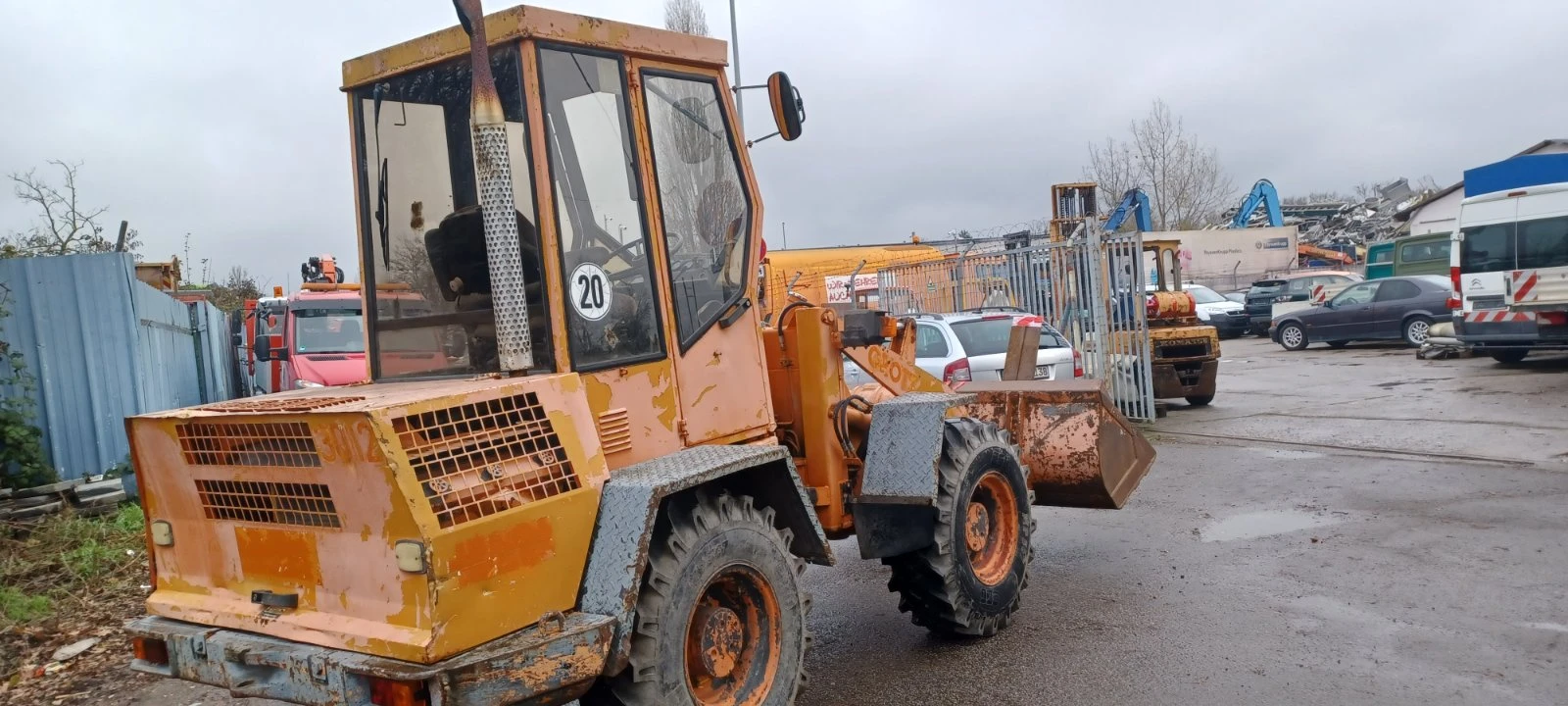 Челен товарач Schaeff  ZL 6Б - изображение 6