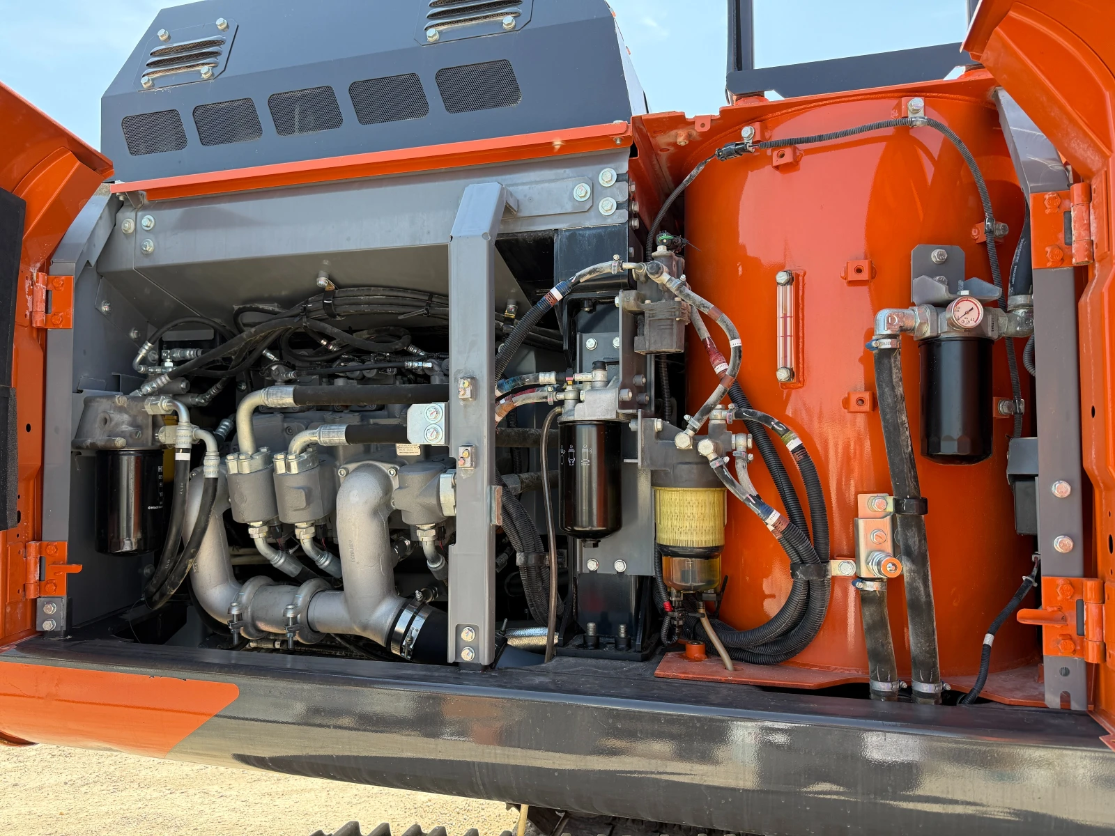 Багер Hitachi ZX 300 LCN-6 16 МЕТРА СТРЕЛА, снимка 6 - Индустриална техника - 54340736