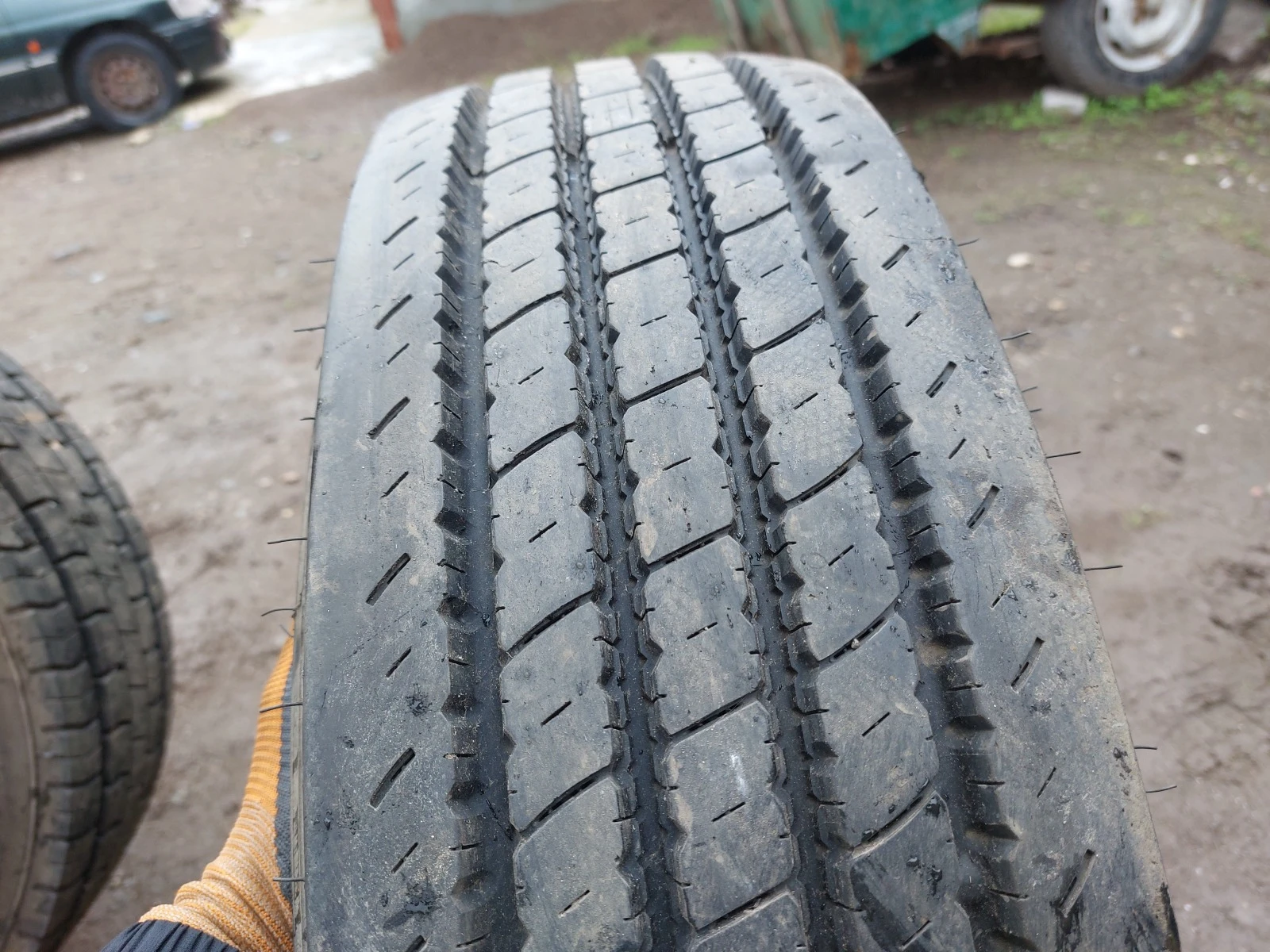 ���� 225/75R17.5 | Mobile.bg � ����������� 2
