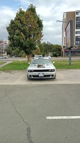 Dodge Challenger 5.7 Hemi, снимка 2