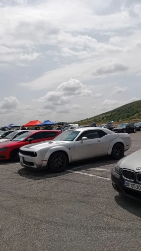 Dodge Challenger 5.7 Hemi, снимка 3