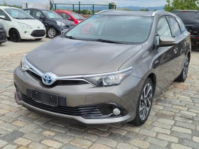 ������ Toyota Auris