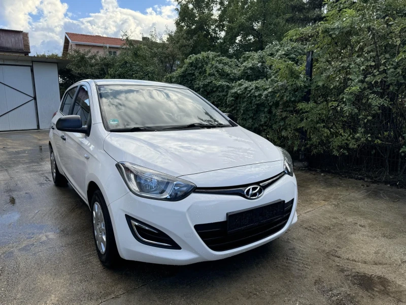 Hyundai I20, снимка 2 - Автомобили и джипове - 47240169