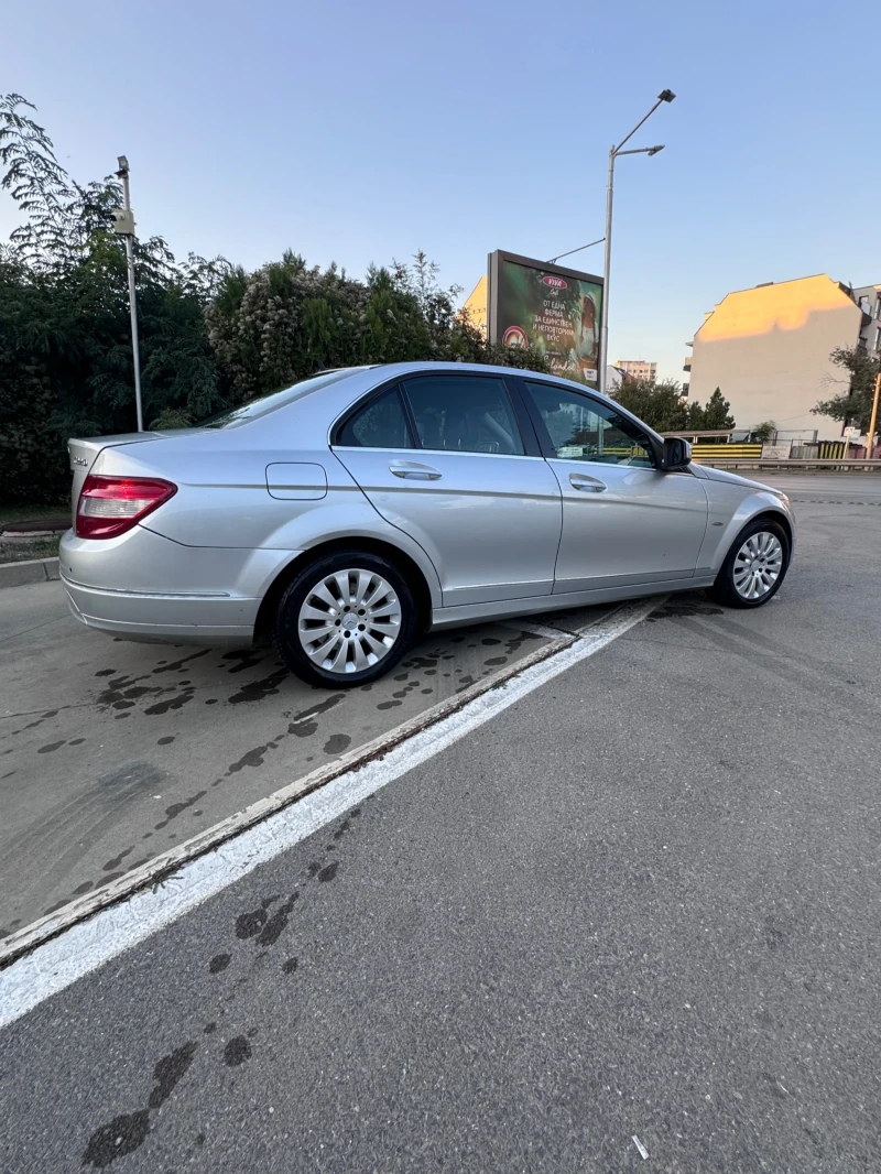 Mercedes-Benz C 220 C 220 CDi, снимка 4 - Автомобили и джипове - 47342076