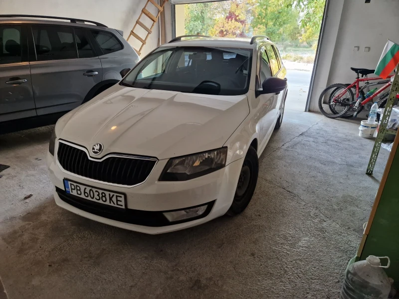 Skoda Octavia Комби , снимка 4 - Автомобили и джипове - 47737595