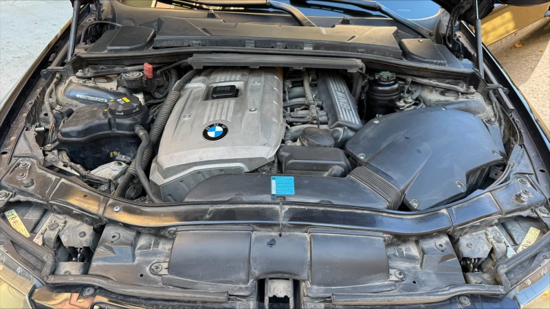 BMW 325 XI 4х4 Бензин/ Газ (LPG), снимка 13 - Автомобили и джипове - 47949167