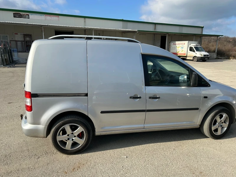 VW Caddy, снимка 4 - Автомобили и джипове - 49582682