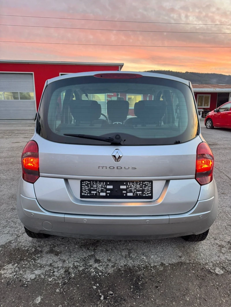 Renault Modus 1.2i, 100к.с., FACELIFT , снимка 3 - Автомобили и джипове - 48986487