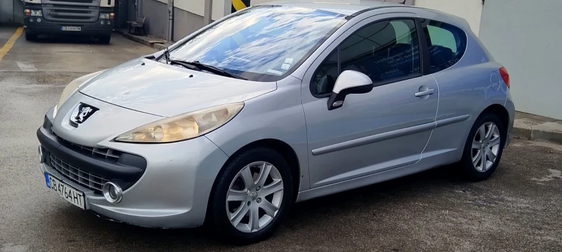 Peugeot 207 1.6 top, снимка 2 - Автомобили и джипове - 49056108