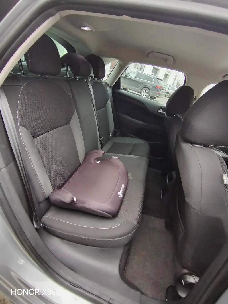 Citroen C4 1.2 T 110, снимка 16 - Автомобили и джипове - 52486610