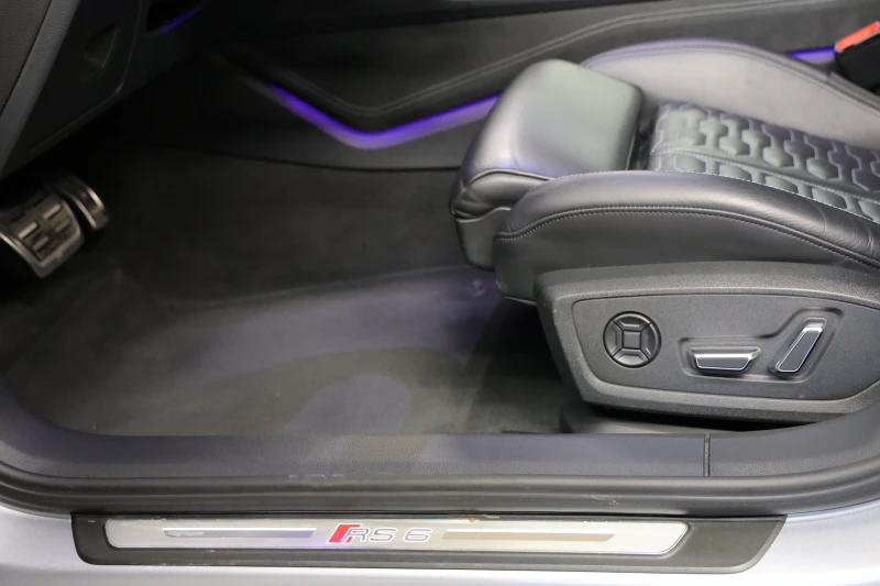 Audi Rs6 4.0 TFSI Quattro Ceramic, B/O, RS-Dynamic, снимка 6 - Автомобили и джипове - 51215952