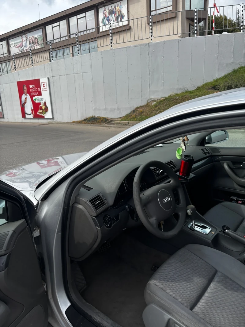Audi A4 2.0, снимка 5 - Автомобили и джипове - 52367150