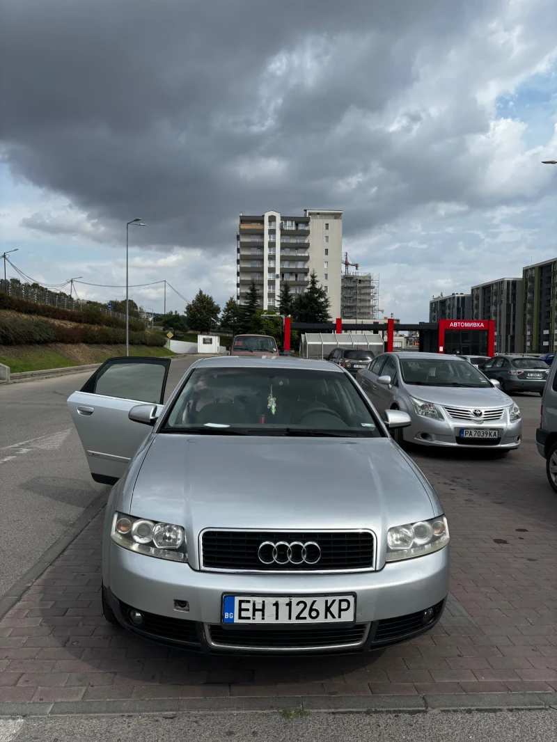Audi A4 2.0, снимка 2 - Автомобили и джипове - 52367150