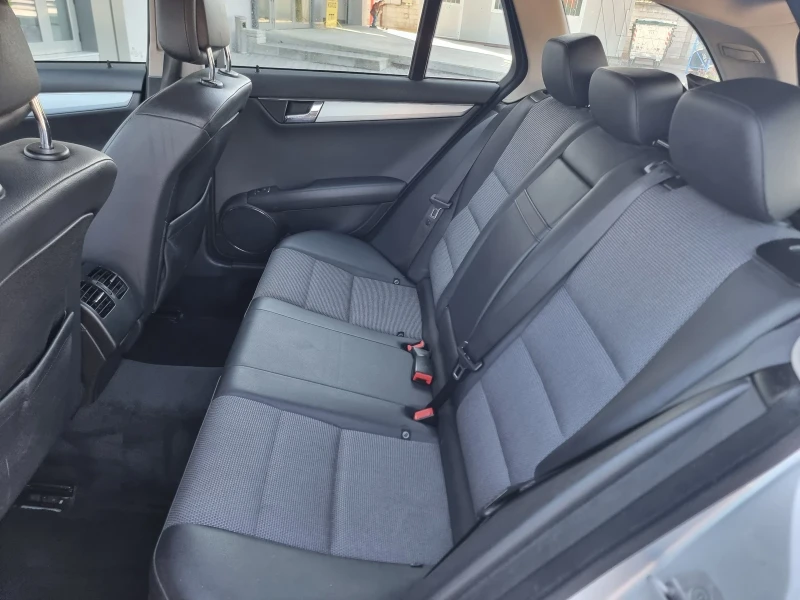 Mercedes-Benz C 220 2.2 CDI , снимка 12 - Автомобили и джипове - 51943863